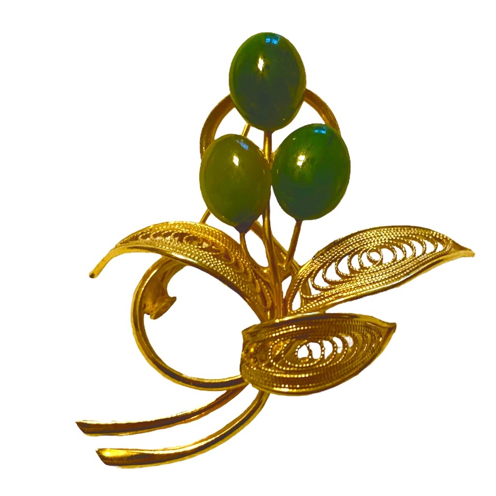 Vintage gold and jade brooch